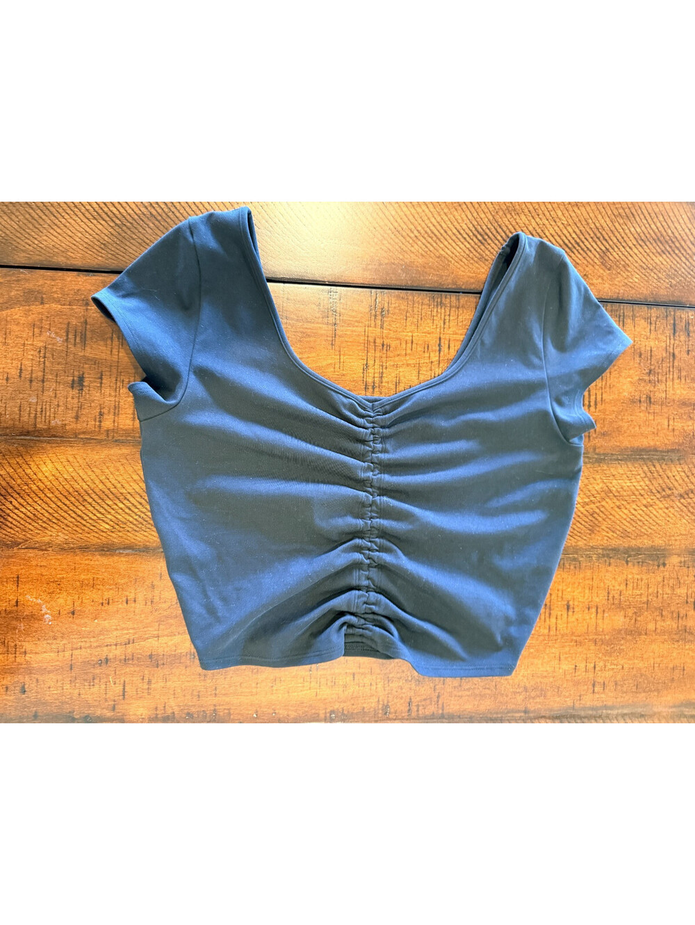 Under Armour Crop Top Women's Small Black Short Sleeve Fitted Athletic Tee